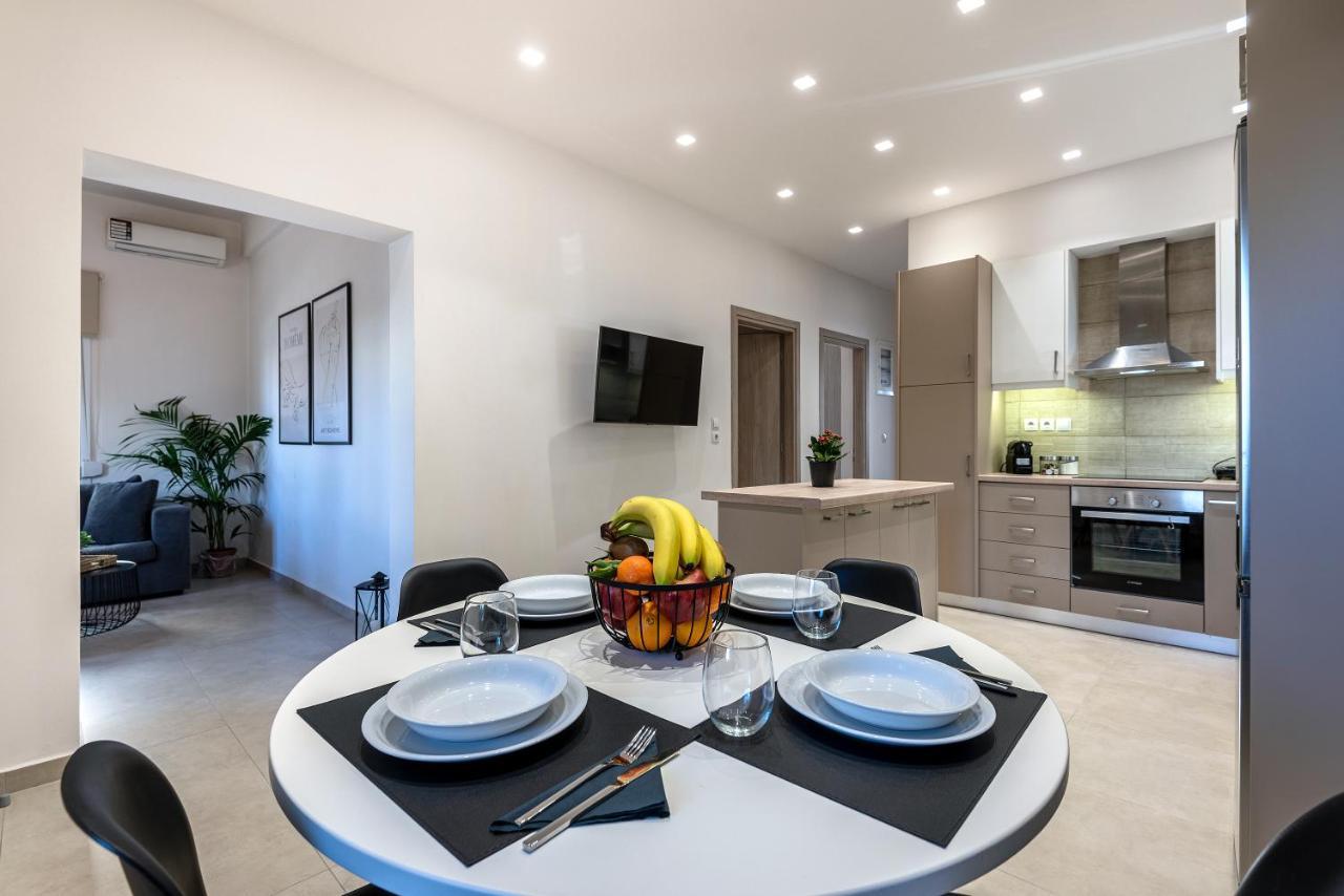 Spacious & Luxe 3br Downtown 1min To Appartement Kos-stad