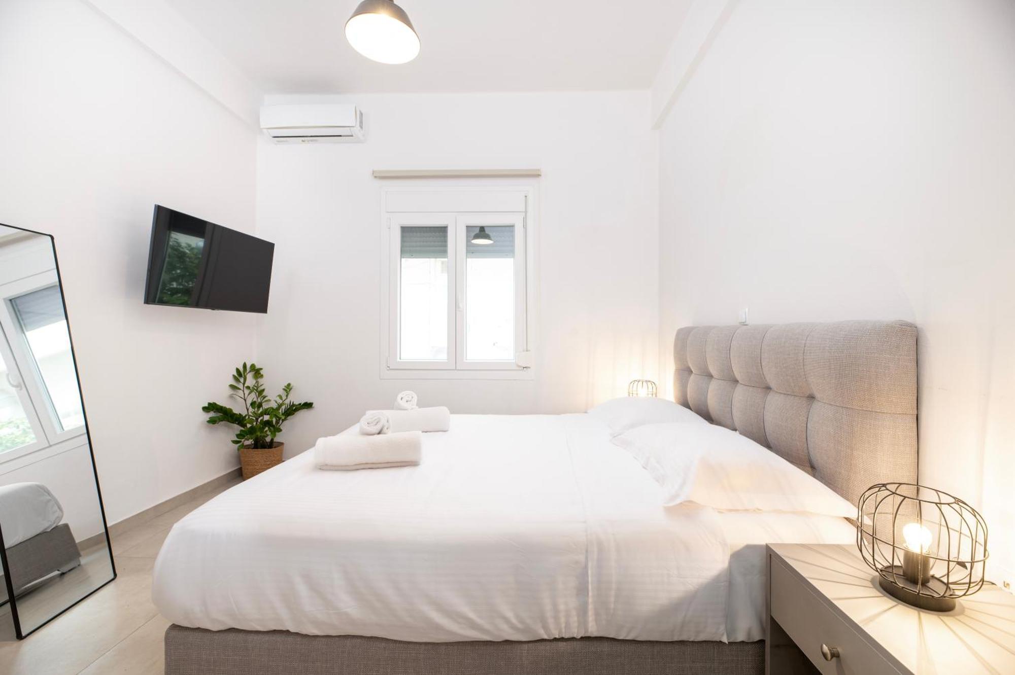Spacious & Luxe 3br Downtown 1min To Appartement Kos-stad